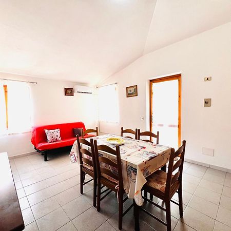 Residence La Cinta 8 San Teodoro  Ngoại thất bức ảnh