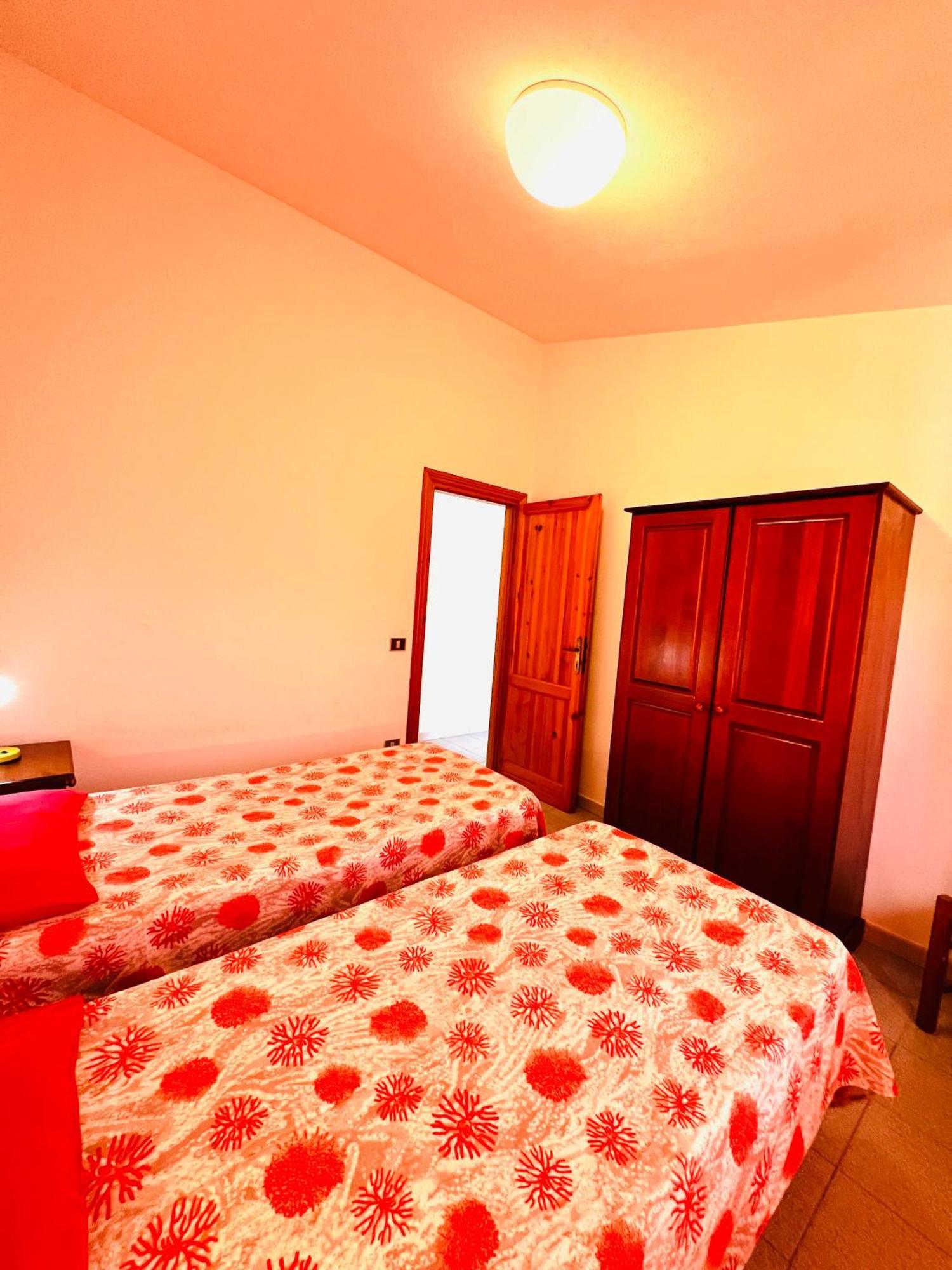 Residence La Cinta 8 San Teodoro  Ngoại thất bức ảnh